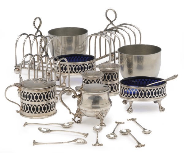 AN ELIZABETH II SILVER BREAKFAST PART SERVICE,
