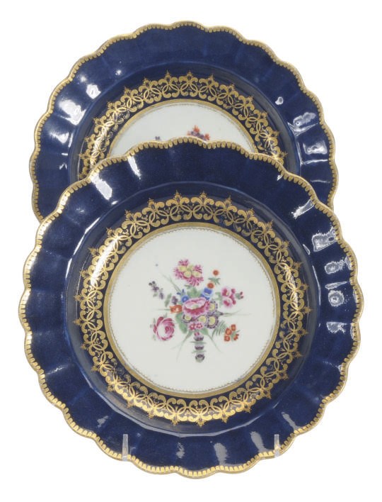 TWO ENGLISH PORCELAIN GROS BLEU SCALLOPED DISHES,