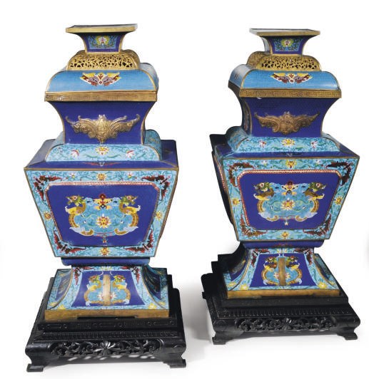 A PAIR OF LARGE CHINESE ARCHAISTIC STYLE CLOISONNE ENAMELED JARS AND COVERS,