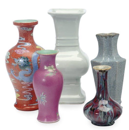A GROUP OF THREE CHINESE MONOCHROME PORCELAIN VASES,