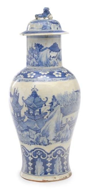 A CHINESE PORCELAIN BLUE AND WHITE BALUSTER JAR AND A COVER,