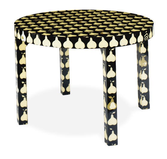 A PAIR OF CIRCULAR DINING TABLES,