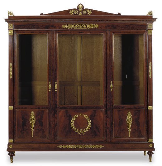A FRENCH ORMOLU-MOUNTED MAHOGANY BIBLIOTHEQUE,