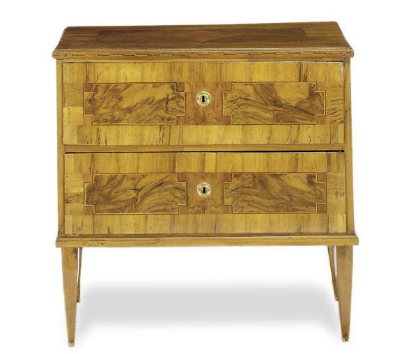 A SOUTH GERMAN INLAID WALNUT COMMODE,