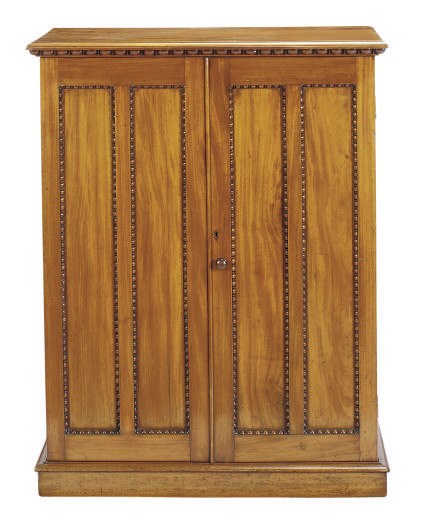A VICTORIAN MAHOGANY COLLECTOR'S CABINET,