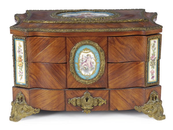 A FRENCH GILT-BRONZE AND PORCELAIN MOUNTED KINGWOOD DRESSING CASE,