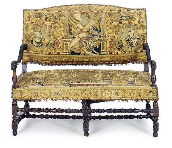 A FRENCH WALNUT AND TAPESTRY COVERED CANAPE,