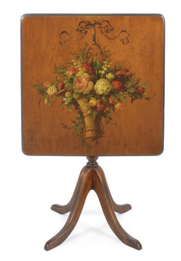 AN ENGLISH MAHOGANY AND TRANSFER-DECORATED TILT-TOP TRIPOD TABLE,