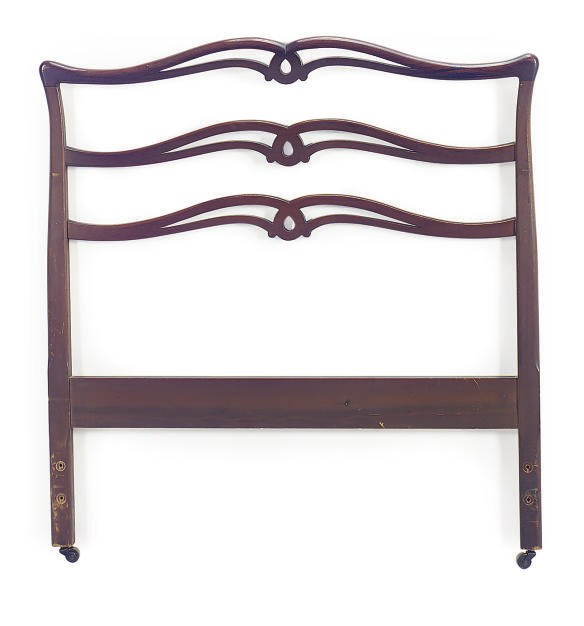 A PAIR OF AMERICAN MAHOGANY BEDS,