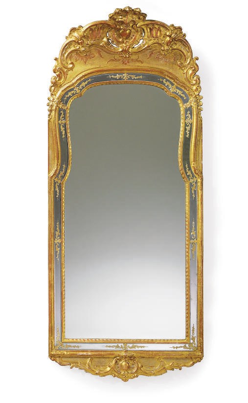 A SWEDISH GILTWOOD MIRROR
