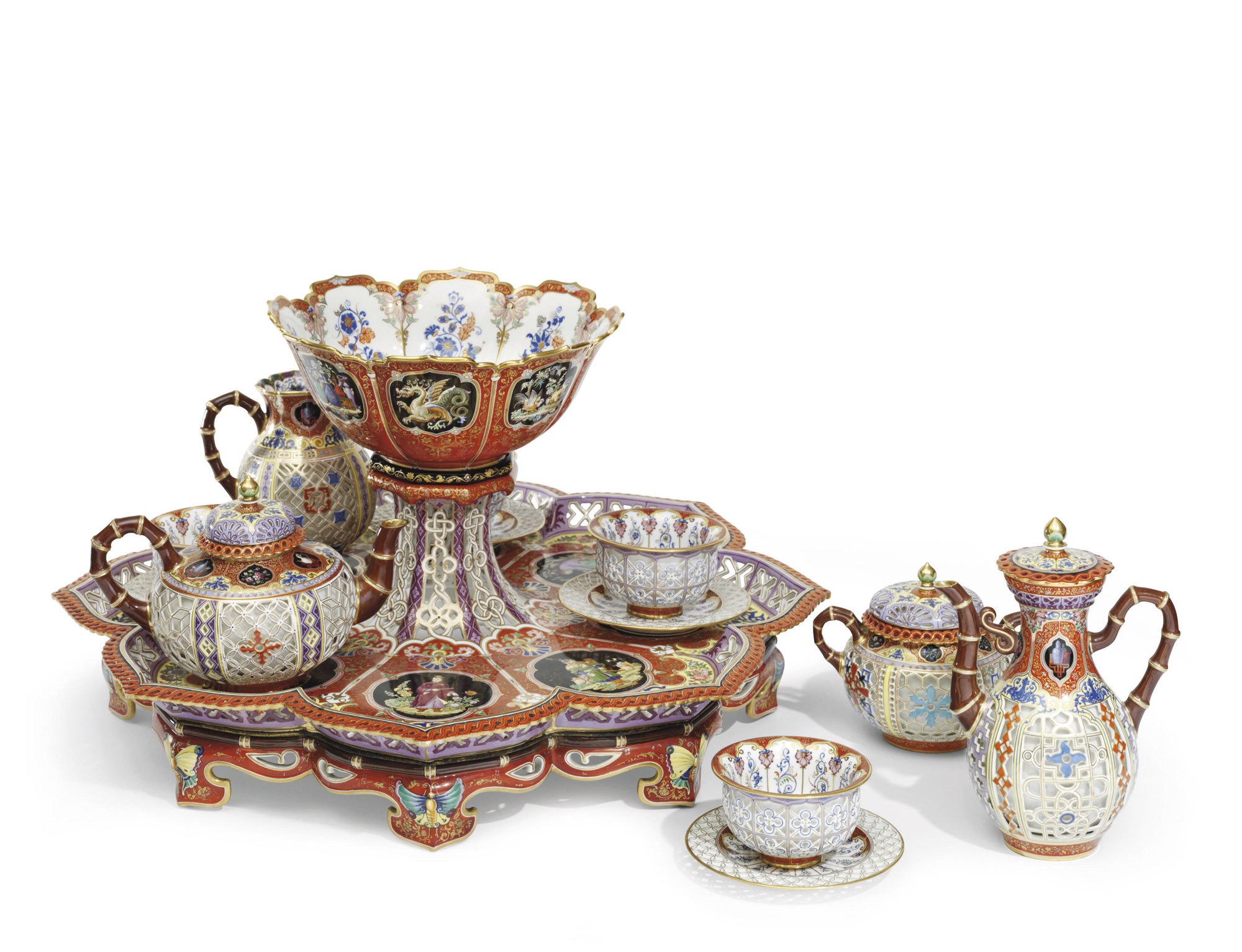 "DEJEUNER CHINOIS RETICULE" EN PORCELAINE DE SEVRES DU XIXEME SIECLE