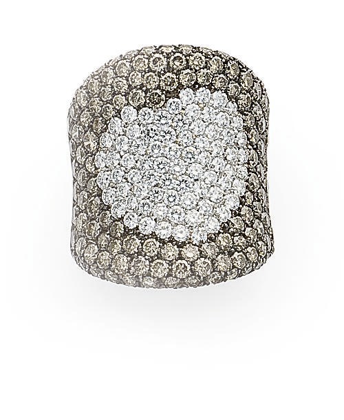BAGUE DIAMANTS ET DIAMANTS DE COULEUR, PAR PASQUALE BRUNI