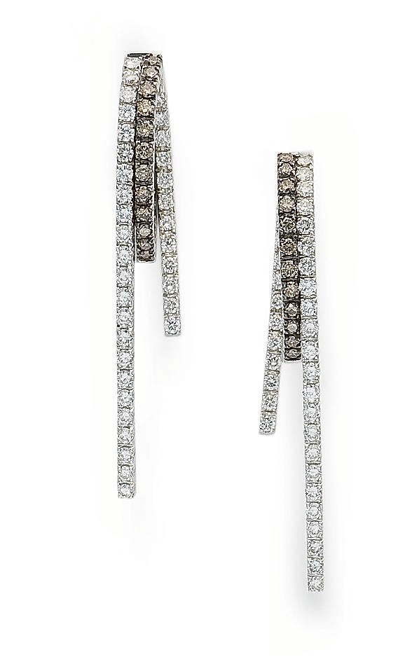 PAIRE DE PENDANTS D'OREILLES DIAMANTS