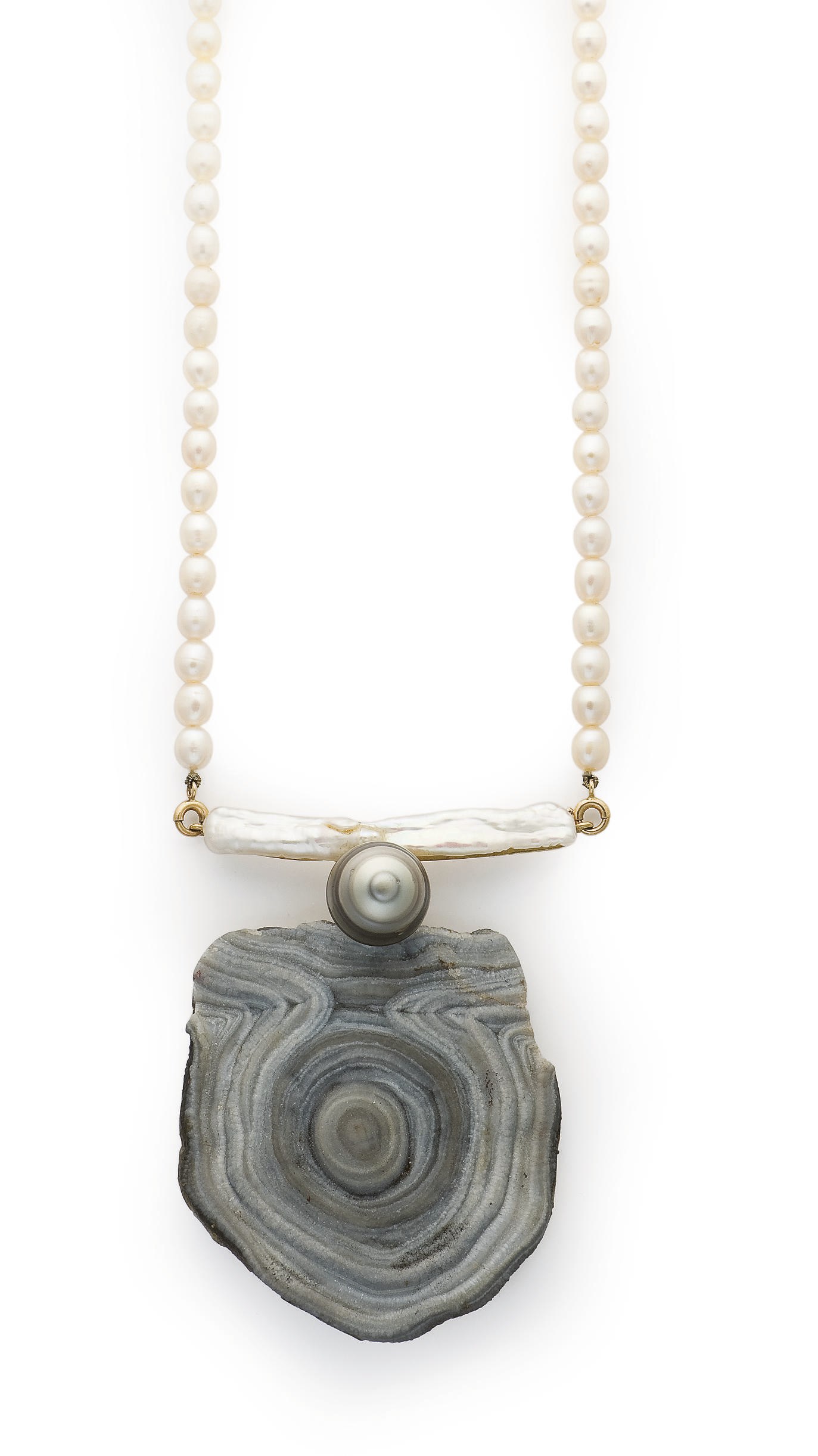 COLLIER CALCEDOINE, PERLE DE CULTURE ET PERLE KESHI, PAR JEAN VENDOME