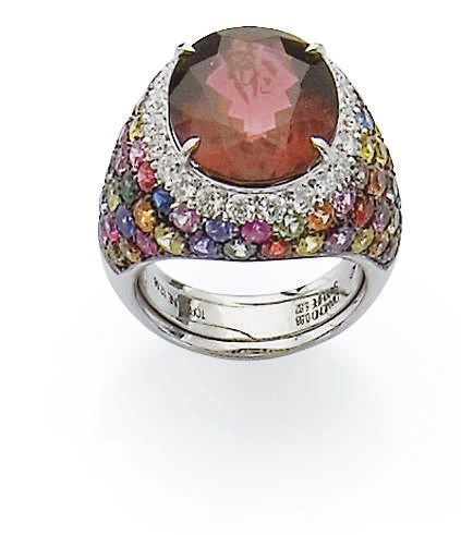 BAGUE TOURMALINE, SAPHIRS DE COULEUR ET DIAMANTS, PAR MARGHERITA BURGENER