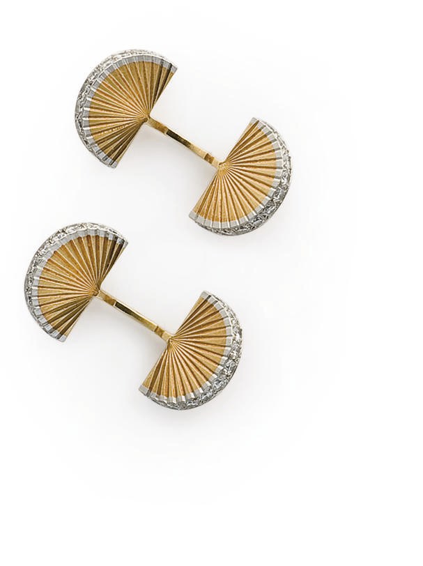 PAIRE DE BOUTONS DE MANCHETTE RETRO DIAMANTS, PAR CARTIER