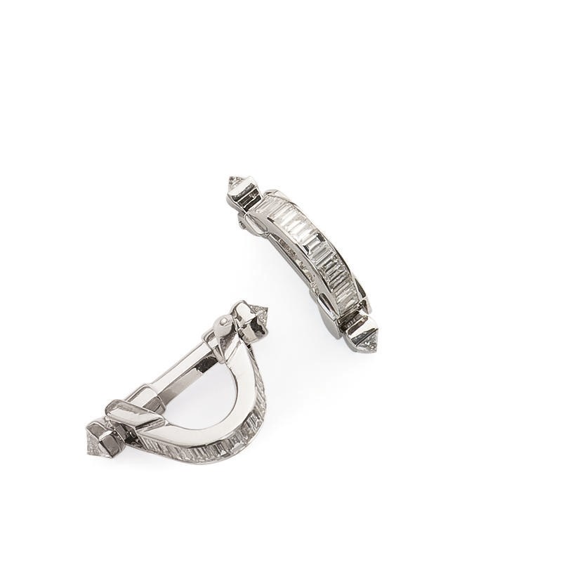 PAIRE DE BOUTONS DE MANCHETTES DIAMANTS