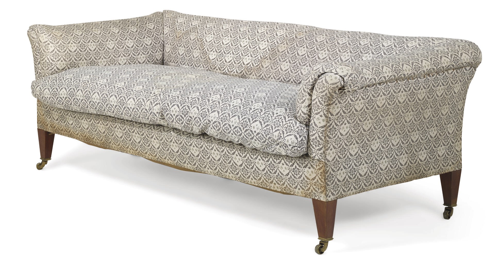 AN EDWARDIAN MAHOGANY SOFA
