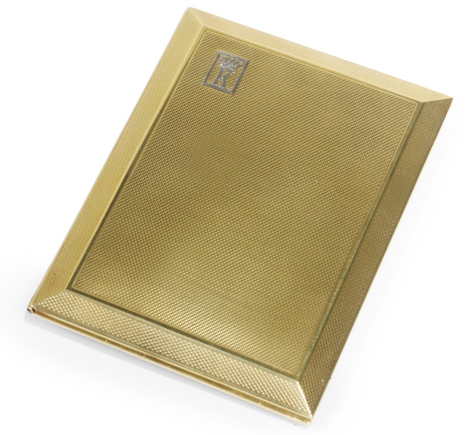 AN 18CT. GOLD CIGARETTE CASE PRESENTED TO THE 9TH EARL OF KINTORE TO COMMEMORATE THE OPENING OF THE NEW BRIDGE AT INVERURIE 30 MAY 1925
