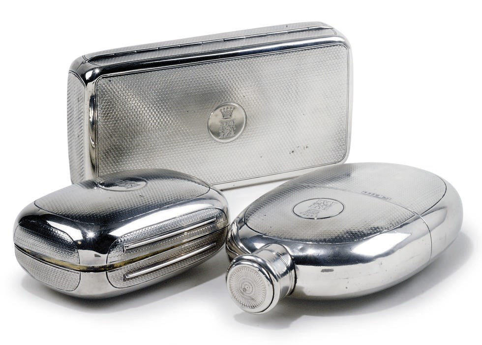 A MATCHED SET OF THREE VICTORIAN SILVER GENTLEMAN'S TRAVELLING ITEMS