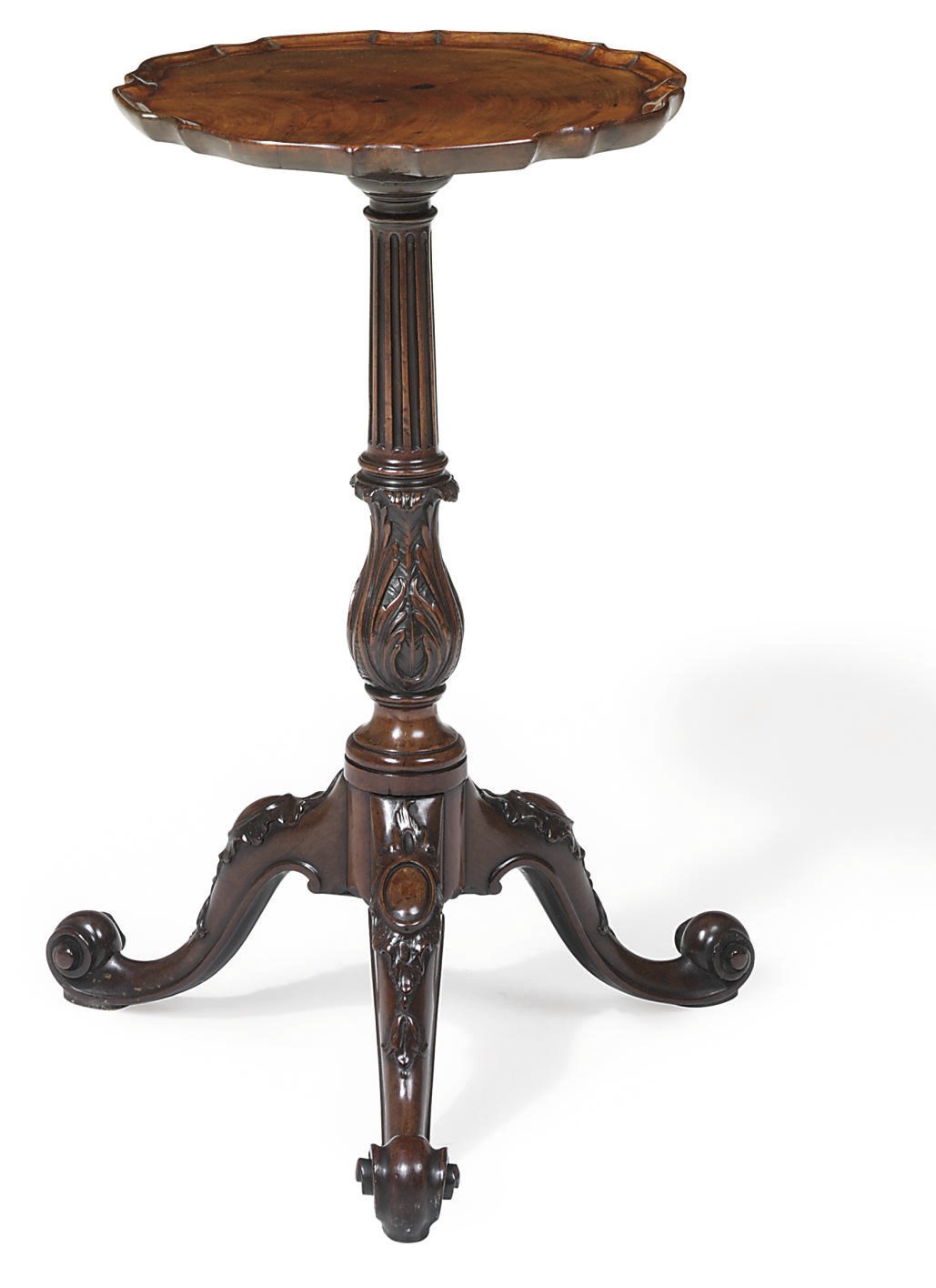 A GEORGE III MAHOGANY CIRCULAR TRIPOD TABLE
