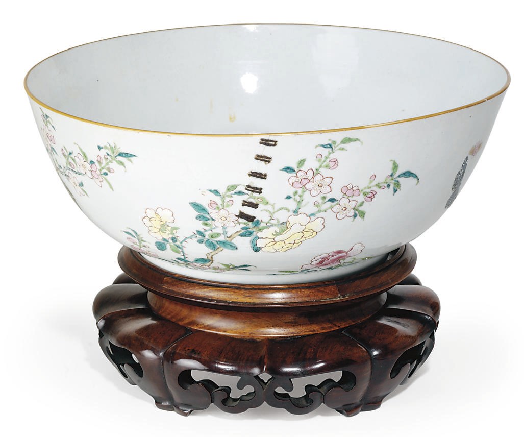 A CHINESE EXPORT FAMILLE ROSE PUNCH BOWL