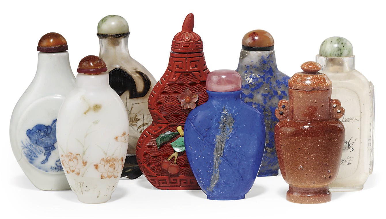 A GROUP OF EIGHT SNUFF BOTTLES