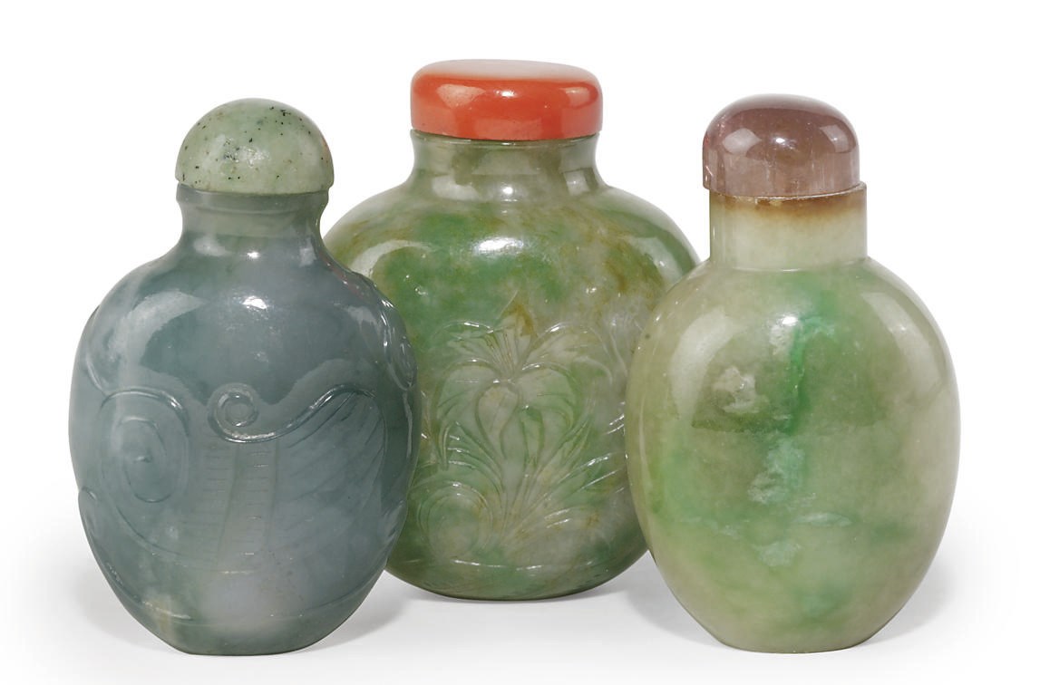 A GROUP OF THREE JADEITE SNUFF BOTTLES