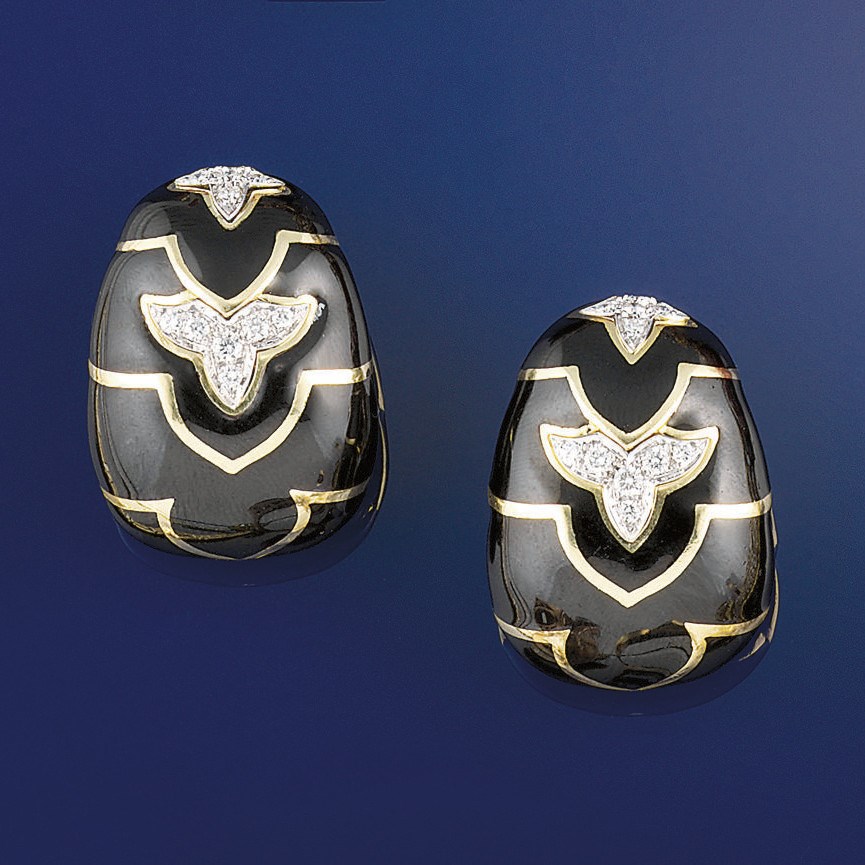 A PAIR OF DIAMOND AND ENAMEL EARCLIPS