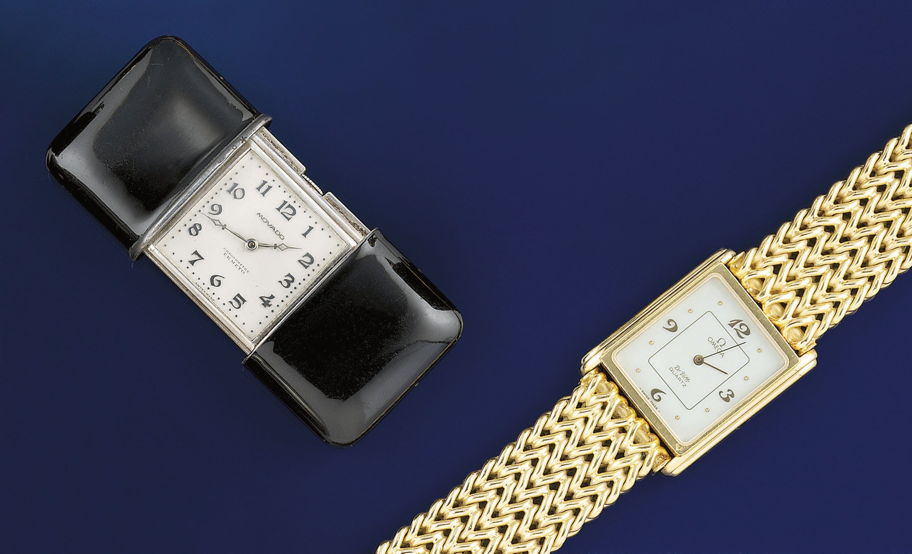A group of watches and accessories