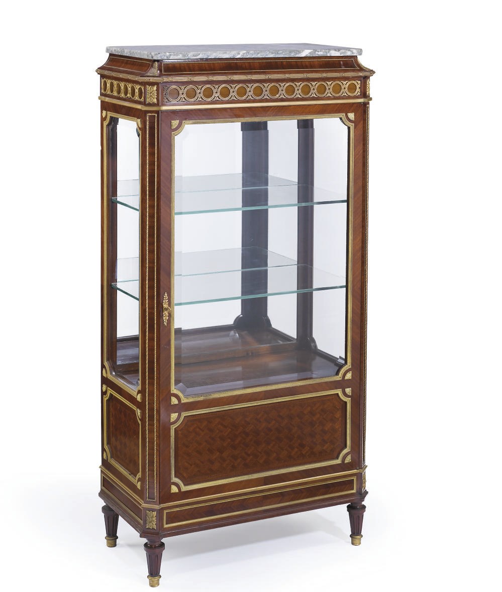 A FRENCH ORMOLU-MOUNTED MAHOGANY AND PARQUETRY VITRINE
