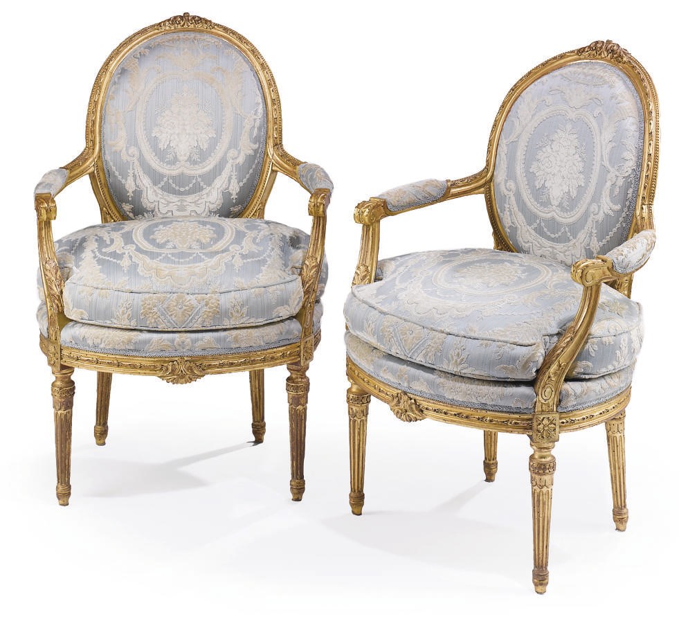 A PAIR OF FRENCH GILTWOOD FAUTEUILS A LA REINE