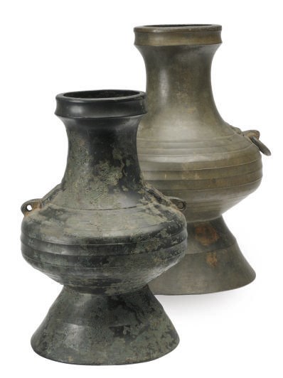 TWO CHINESE BRONZE STORAGE JARS, HU, IN TWO SIZES,