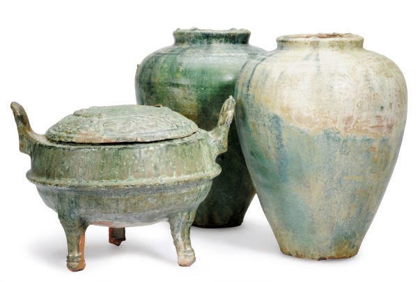 A PAIR OF CHINESE GREEN-GLAZED RED POTTERY OVOID JARS AND A TRIPOD CENSER AND COVER, DING,