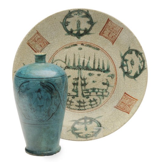 A CHINESE CERAMIC CIZHOU PAINTED AND TURQUOISE-GLAZED MEIPING VASE AND A LARGE CERAMIC 'SWATOW' DISH,