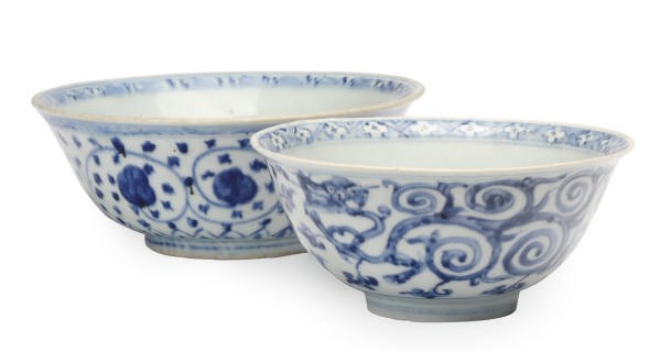 TWO CHINESE BLUE AND WHITE PORCELAIN BOWLS,