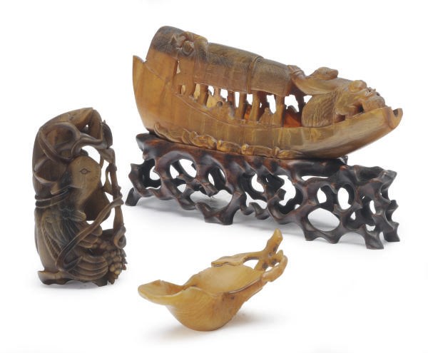 A GROUP OF CHINESE BUFFALO HORN CARVINGS,