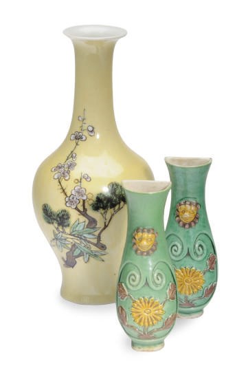 A CHINESE PORCELAIN YELLOW-GROUND VASE AND A PAIR OF GREEN, AUBERGINE AND YELLOW-GROUND WALL VASES,