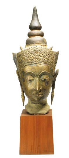 A THAI BRONZE HEAD OF BUDDHA,