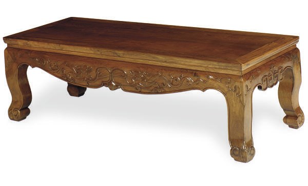 A CHINESE HUANGHUALI WAISTED CORNER-LEG LOW TABLE,