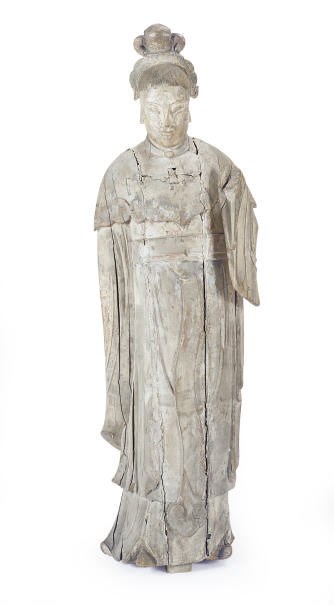 A CHINESE PAINTED WOOD FIGURE OF A FEMALE DEITY,