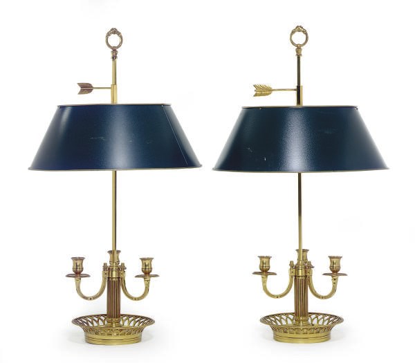 A PAIR OF GILT-BRONZE THREE-LIGHT BUILLOTTE LAMPS,