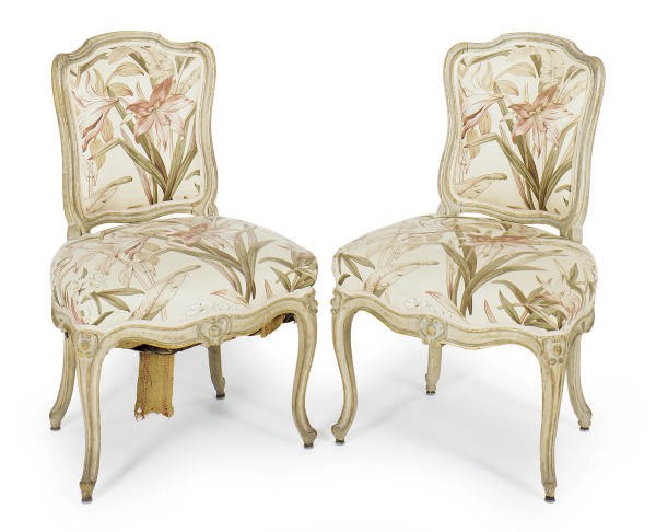 A PAIR OF LOUIS XV GREY-PAINTED UPHOLSTERED CHAISES,