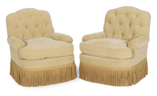 A PAIR OF UPHOLSTERED CLUB CHAIRS,