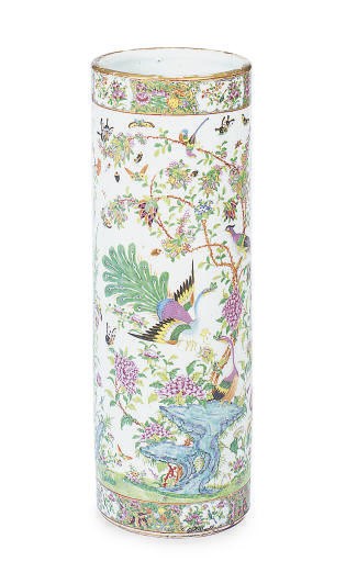 A CHINESE EXPORT CANTON FAMILLE ROSE UMBRELLA STAND,