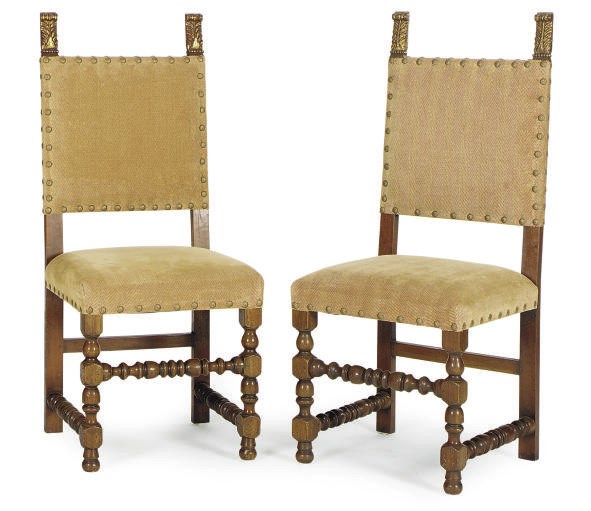 A PAIR OF WALNUT AND PARCEL-GILT SIDE CHAIRS,