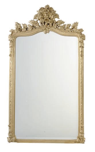 A PAIR OF CARVED GILTWOOD MIRRORS,