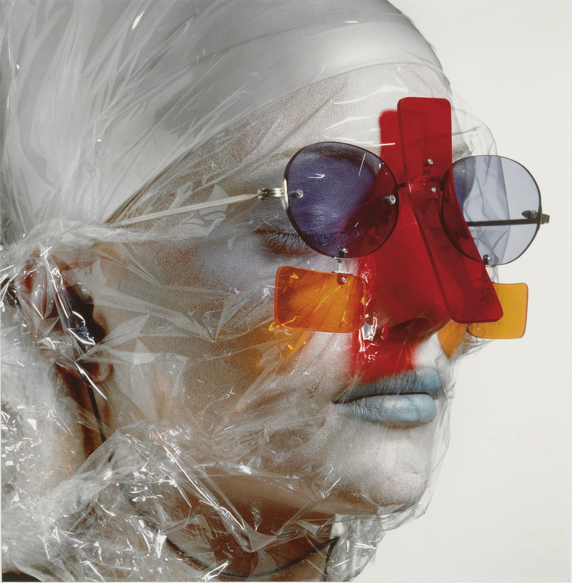 IRVING PENN (B. 1917)