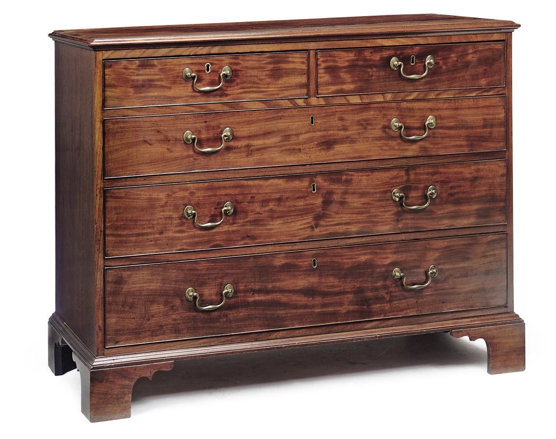 A GEORGE III MAHOGANY AND CROSS BANDED CHEST