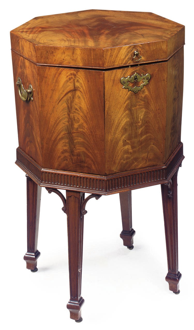 A GEORGE III MAHOGANY CROSSBANDED OCTAGONAL CELLARET